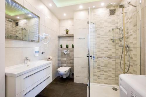 Three-Bedroom Apartment image 9