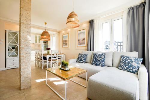 Three-Bedroom Apartment image 4