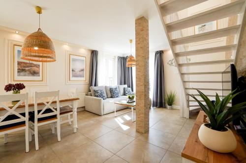 Three-Bedroom Apartment image 1