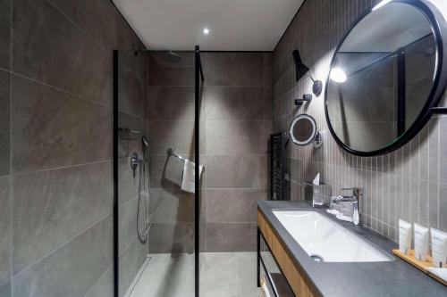Radisson Hotel & Suites Gdansk - image 2