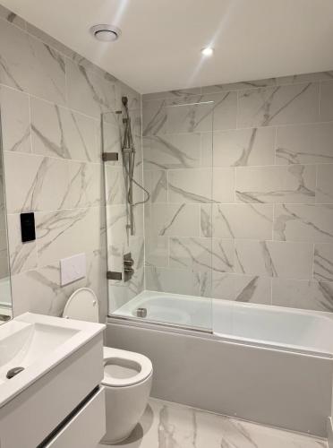 Central Birmingham Luxury 2 Bedroom Apartment with Fast WiFi and Games Table, Birmingham (fotografie 7)