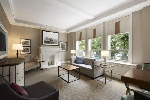 675132085 Fairmont Le Chateau Frontenac