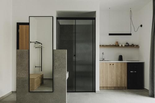 Chris&C Apartments 4