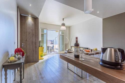 FLEURS 22 - City Center - Modern w Terrace, Nice (fotografie 10)
