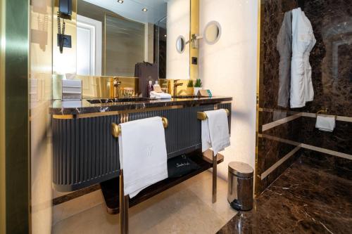 Superior Double Room with Terrace