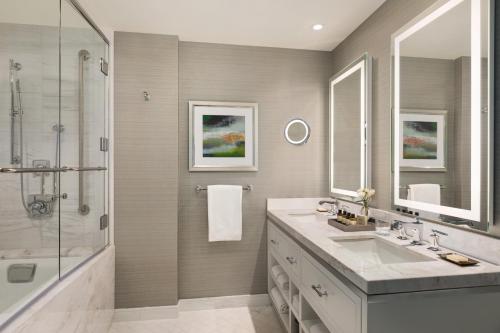 675137818 Fairmont Le Chateau Frontenac