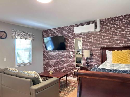 E3 Centrally located in Carytown fully fenced in Richmond, USA