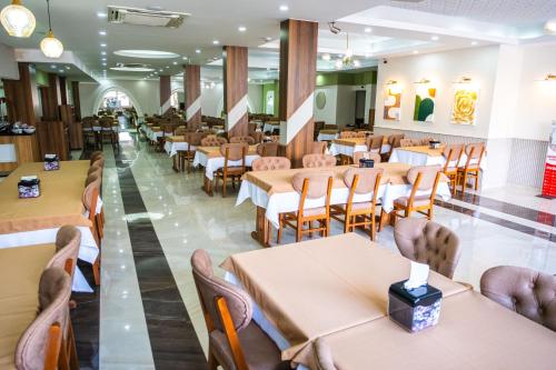 Acar Hotel - image 14