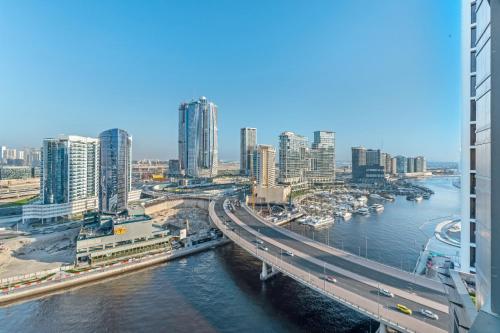 Live the Dubai Dream Premium Flat in Business Bay, Dubaj (zdjęcie 8)