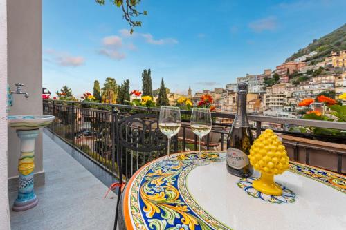Superior One-Bedroom Apartment with Balcony