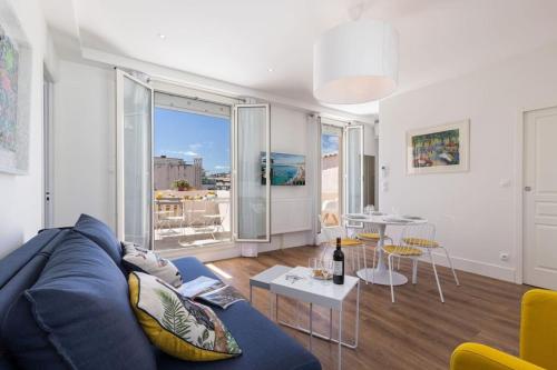 SPITALIERI- Sunny Terrace with view -New Apartment, Nice (fotografie 10)