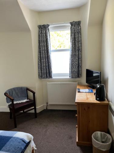 Ord Arms Hotel - image 7