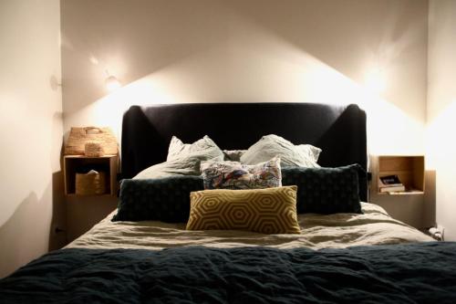 Bright and design appt near Grands Boulevards - image 3