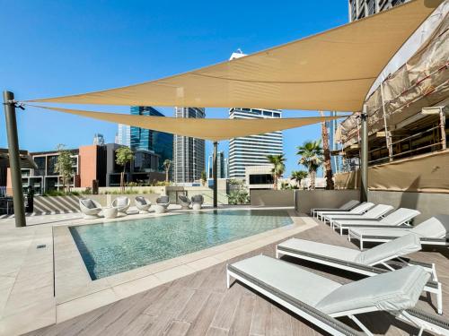 Modern 1Bedroom w Burj Khalifa view in Peninsula, Dubai (photo 7)