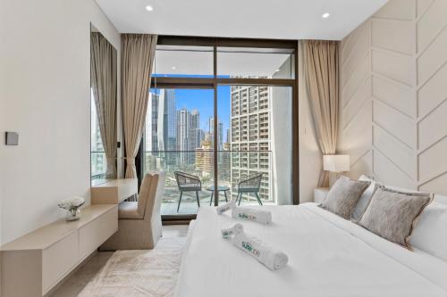Modern 1Bedroom w Burj Khalifa view in Peninsula, Dubai (photo 2)