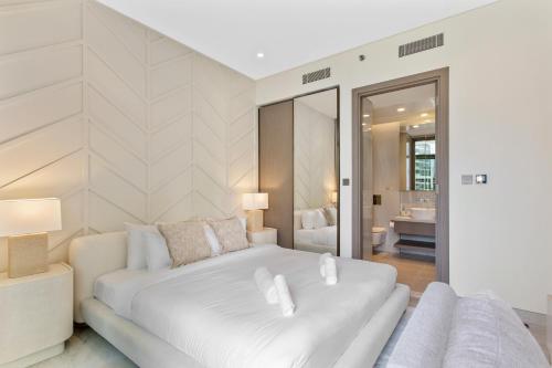 Modern 1Bedroom w Burj Khalifa view in Peninsula, Dubai (photo 3)