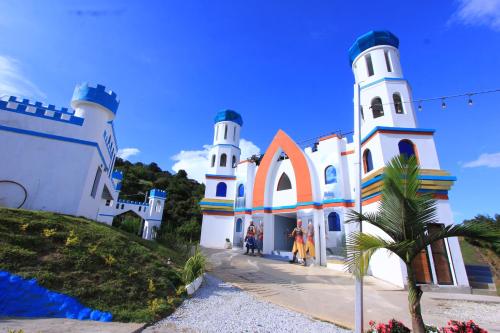 Hotel y Termales Castillo Del Lago Guatape