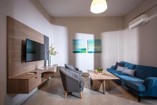 Downtown Central Apartment - image 11