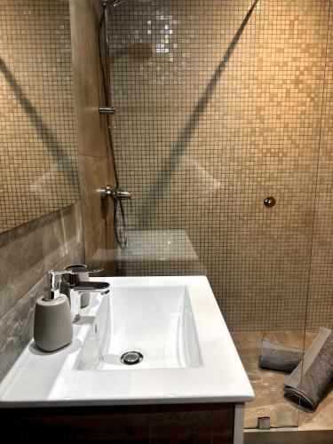 Studio 10th floor, near CasaVoyageurs station, High WIFI, Self check in, Casablanca (fotografie 10)