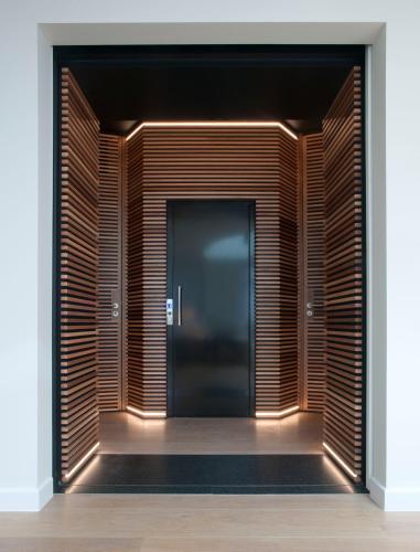 Triplex penthouse in the city center - image 8