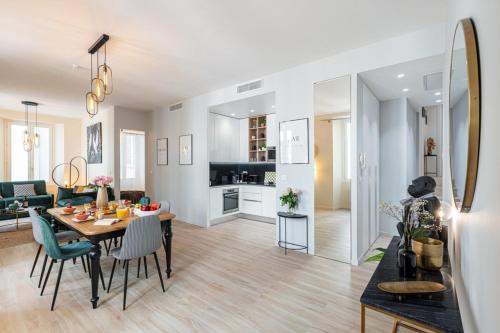 GESU - 2 bedroom in Old Town - Gesu Square, Nice (fotografie 6)