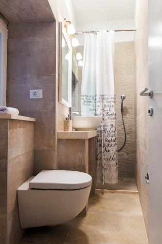 Apartments & Rooms Dujam, Split (photo 10)