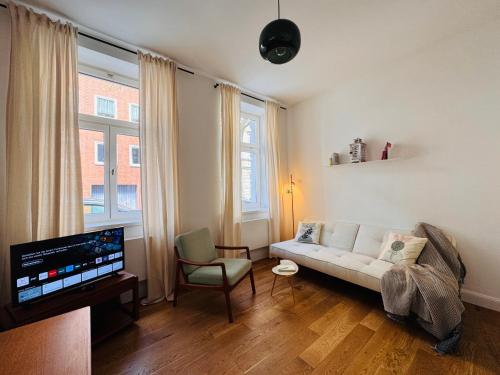 Charmantes 2-Zimmer Altbau Apartment in Köln Nippes, Cologne (photo 3)