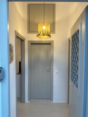 ทางเข้า, Argy's in เลฟเคส