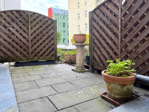 HolidayHome Apartments I Amazing 100sqm in Berlin-Friedrichshain, Berlin (photo 6)