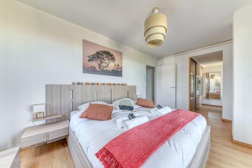 GuestReady - Chic Stay with Jacuzzi and Parking, Lyon (photo 4)