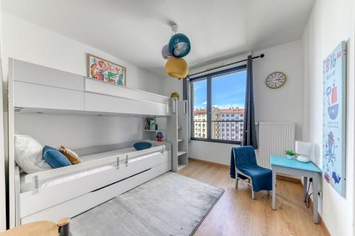 GuestReady - Chic Stay with Jacuzzi and Parking, Lyon (photo 7)