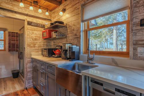 Hear the waves of Lake MI from Hot Tub - Dog Friendly - image 3
