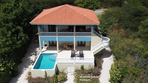 Dushi Sunset at Coral Estate Luxury Resort in Willibrordus