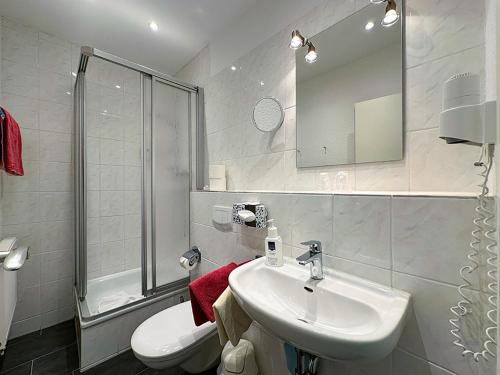 Hotel Graf Waldersee - image 12