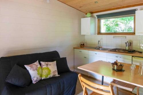 Facilities, Camping nature 3 étoiles - au coeur des montagnes du Jura in Amancey