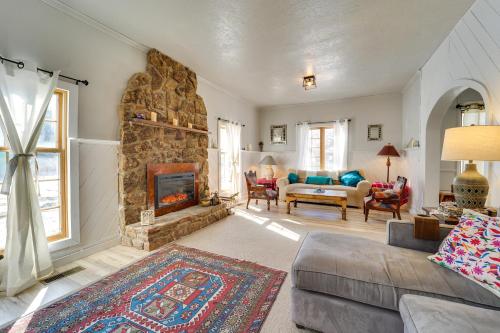 Dolorable Home with Yard - Walk to River!, Dolores