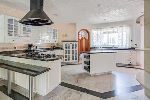 مطبخ, Mansión Vista Hermosa 5 Recamaras Todo Incluido (Mansion Vista Hermosa 5 Recamaras Todo Incluido) in Zona 1