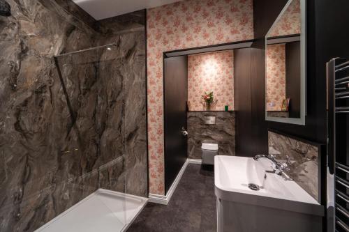 Double room, deluxe, shower