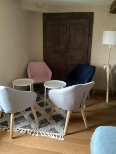 Maison Allianes in Bourg-le-Comte
