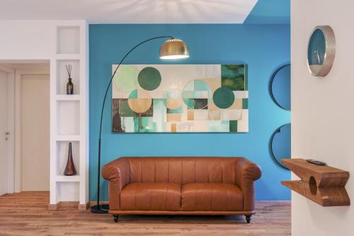 EMERALD APARTMENT - Regarda Travel