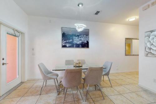 4 Bed 3 Bath Vacation home in Kissimmee in Kissimmee, USA