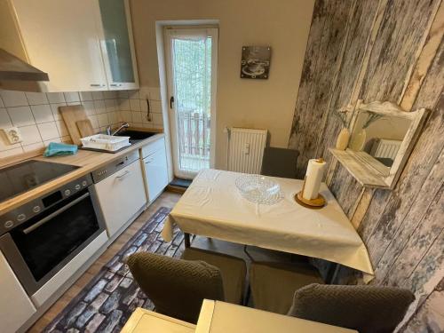 Gemütlich & Zentral - Familien-Oase mit Balkon,Waschmaschine, Trockner für 4 Personen, Bremerhaven (Foto 5)