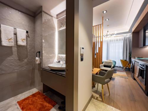The Avery Studio at Diamond ITC - image 5