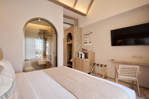 room detail thumbnail 1
