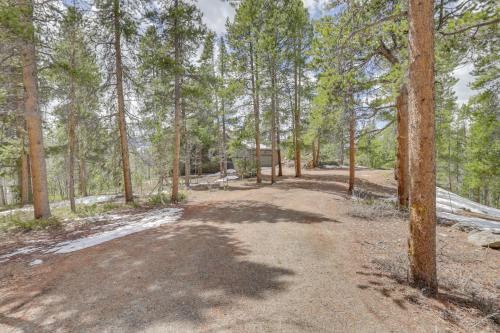 Panoramic Mountain-View Retreat with Hot Tub and Deck! - image 11