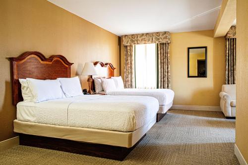 Hampton Inn Charleston-Historic District - image 8