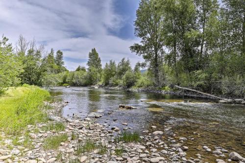 Riverfront Cabin, 4 Mi to Granby Ranch, Granby (fotografie 10)
