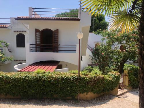 Three-Bedroom House image 2