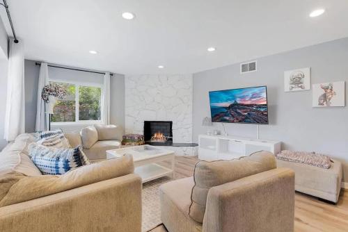 The Pentland Retreat, Los Angeles