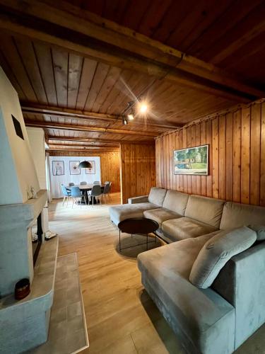 設施, Villa Poilsinė (Villa Poilsine) in 巴爾寧凱